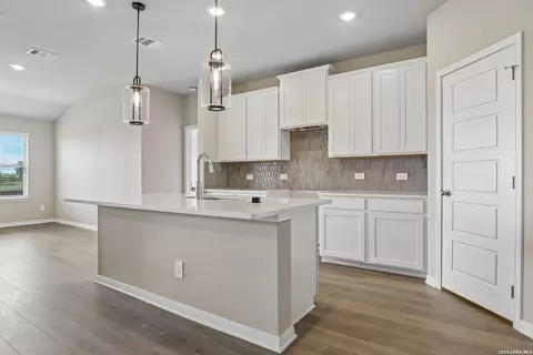 2810 Clemente Way, Converse, TX 78109 photo 15