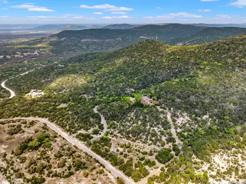 View/Area - 2601 B And R Rd, Utopia, TX 78884 photo 5 of 11