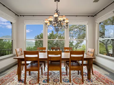 Dining - 2601 B And R Rd, Utopia, TX 78884 photo 2 of 2