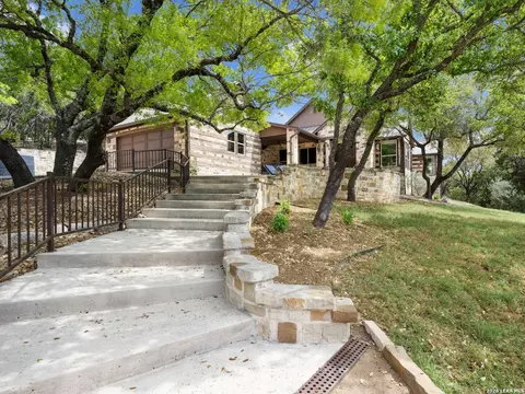 Exterior - 2601 B And R Rd, Utopia, TX 78884 photo 12 of 18