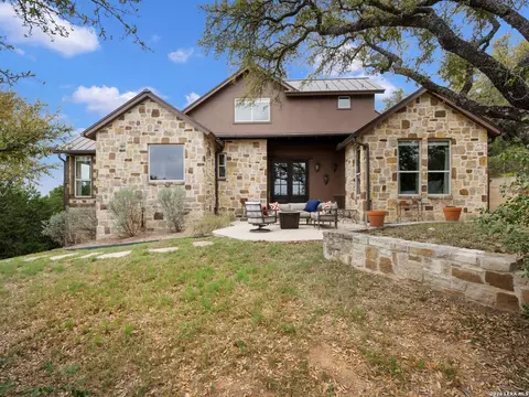 Exterior - 2601 B And R Rd, Utopia, TX 78884 photo 14 of 18