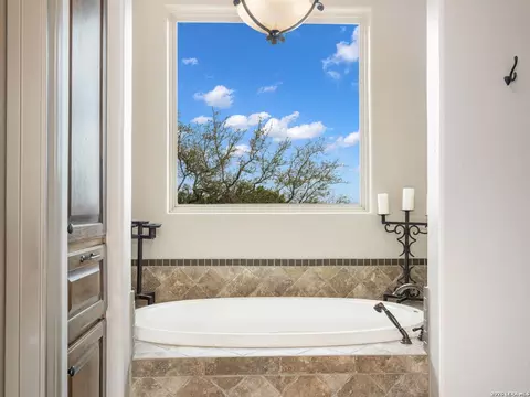 Bath - 2601 B And R Rd, Utopia, TX 78884 photo 1 of 5