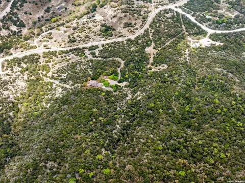 View/Area - 2601 B And R Rd, Utopia, TX 78884 photo 8 of 11
