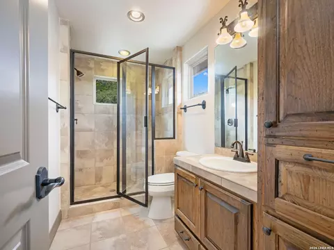Bath - 2601 B And R Rd, Utopia, TX 78884 photo 5 of 5