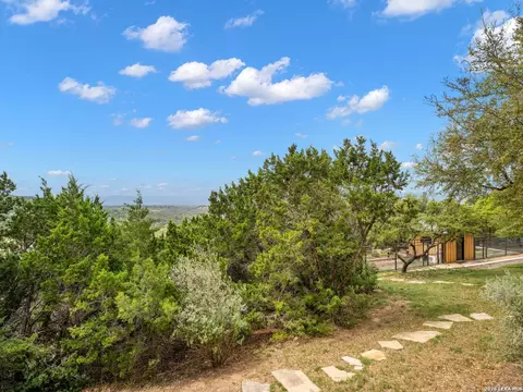 Exterior - 2601 B And R Rd, Utopia, TX 78884 photo 17 of 18