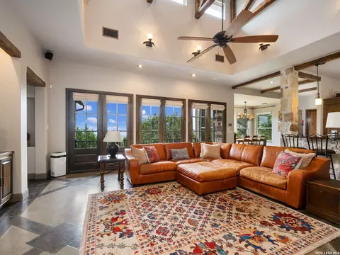 Living - 2601 B And R Rd, Utopia, TX 78884 photo 1 of 6