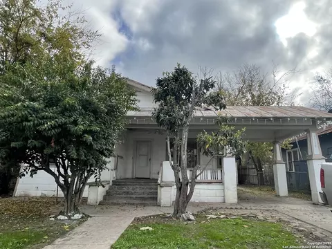 1718 E Crockett St, San Antonio, TX 78202