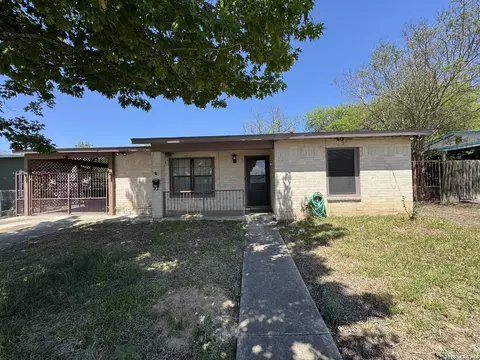 131 Danny Clay Dr, San Antonio, TX 78228