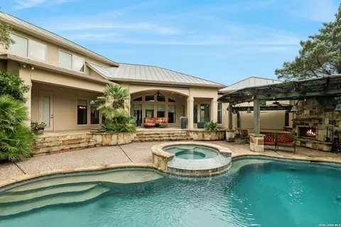 9302 Highlands Cv, Boerne, TX 78006