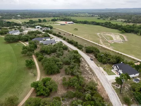 401 George Dolson, Blanco, TX 78606 photo 12