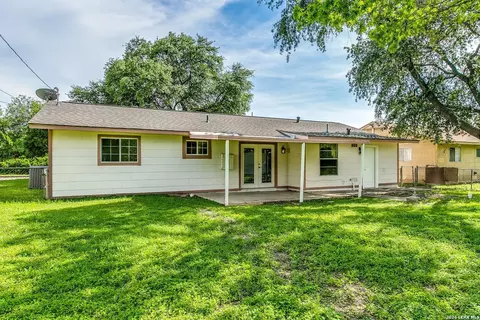 4431 Clear Spring Dr, San Antonio, TX 78217