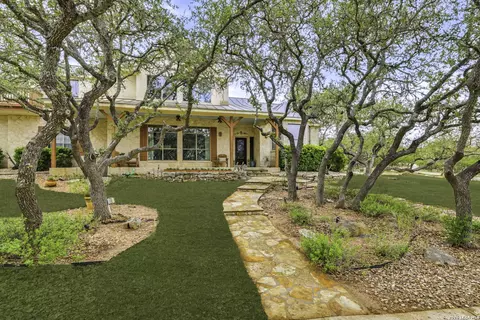3605 Running Spgs, San Antonio, TX 78261