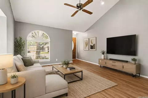6154 John Chapman, San Antonio, TX 78240