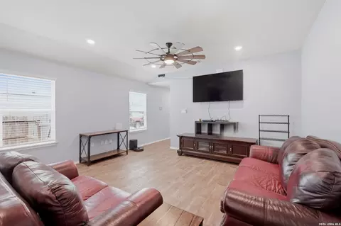 Living - 4219 Thyme Gdn, Von Ormy, TX 78073 photo 2 of 2