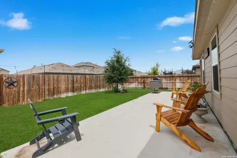 Exterior - 4219 Thyme Gdn, Von Ormy, TX 78073 photo 5 of 7