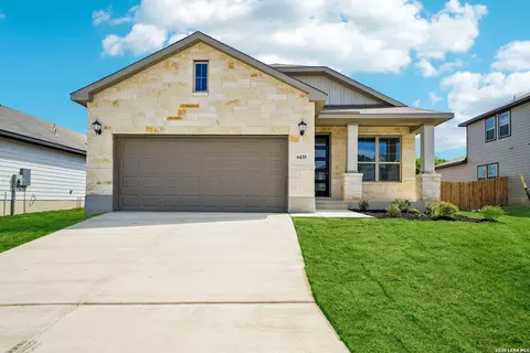 6435 Prince Howard, San Antonio, TX 78239