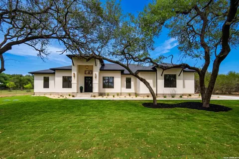 728 Mountain Creek Trl, Boerne, TX 78006