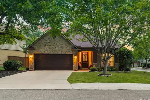 8330 Wayside Crk, San Antonio, TX 78255