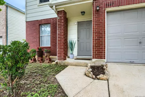 9647 Sekula Dr, San Antonio, TX 78250
