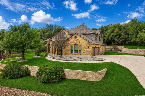 865 Santa Cruz, New Braunfels, TX 78132