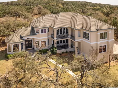 112 Los Colinas, Spring Branch, TX 78070