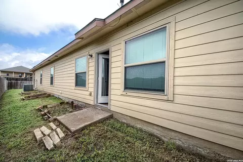Exterior - 402 Joanne Loop, Buda, TX 78610 photo 4 of 5