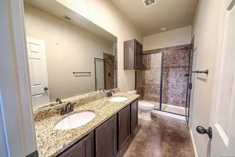 Bath - 402 Joanne Loop, Buda, TX 78610 photo 1 of 1