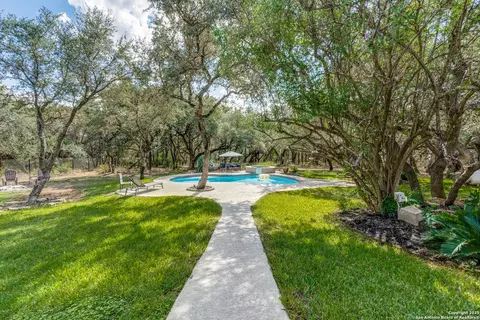 25867 Lewis Ranch Rd, New Braunfels, TX 78132