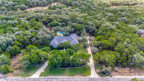 25867 Lewis Ranch Rd, New Braunfels, TX 78132
