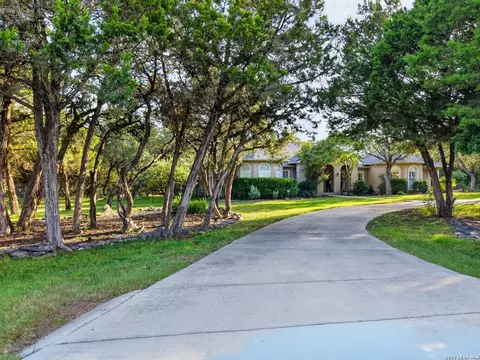 25867 Lewis Ranch Rd, New Braunfels, TX 78132