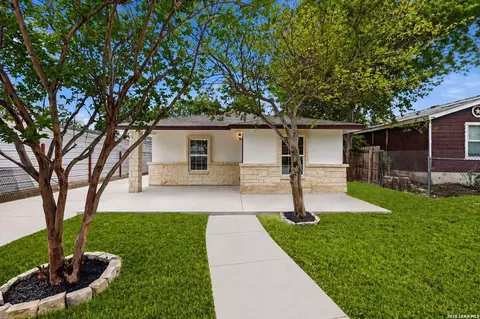 444 Azucena, San Antonio, TX 78237