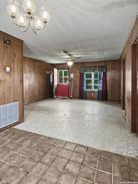Living - 517 E Daniel, Uvalde, TX 78801 photo 1 of 1