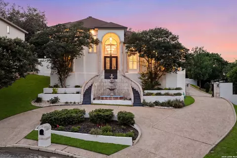 3 Benchwood Cir, San Antonio, TX 78248