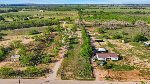 238 E Ditto Rd, Poteet, TX 78065