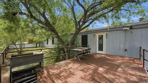 1308 Ruhmann, Kenedy, TX 78119