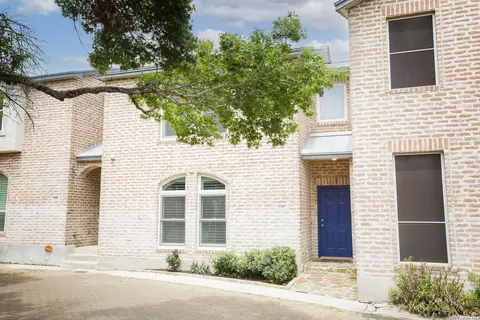 130 Oakwell Farms Pkwy, San Antonio, TX 78218