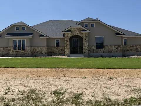 116 Hondo Ridge Dr, La Vernia, TX 78121