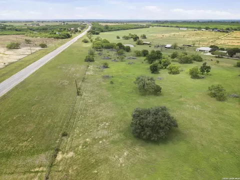 1764 E Loop 1604 S, Adkins, TX 78101 photo 10