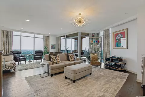 4242 Broadway #1702, San Antonio, TX 78209