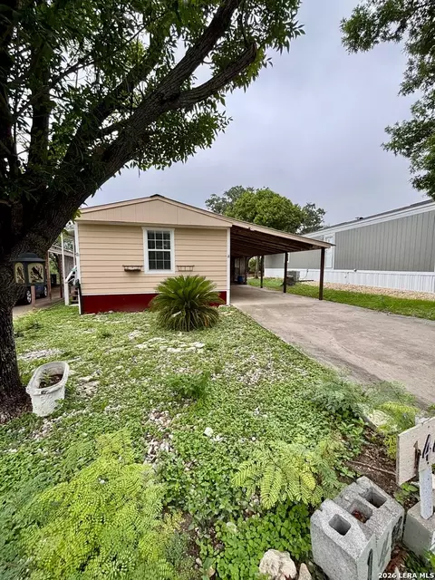 144 Bliss Cir, Brackettville, TX 78832