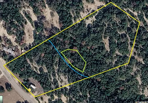 701 S Goat, Pipe Creek, TX 78063