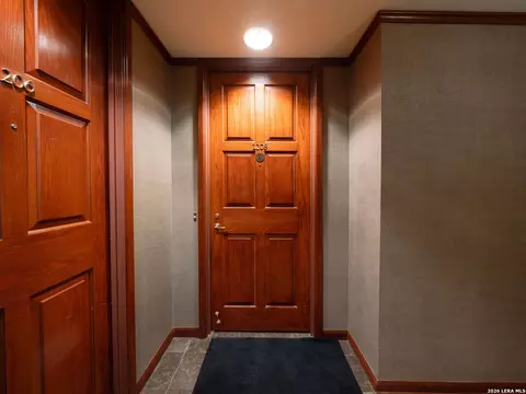 1 Towers Park Ln #1208, San Antonio, TX 78209