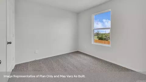 308 Windflower Cv, Luling, TX 78648 photo 16