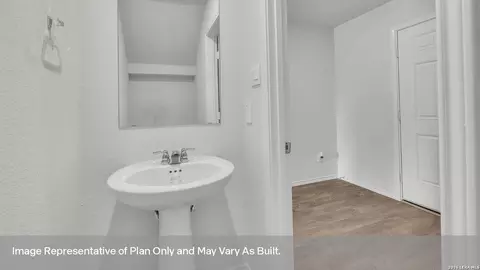 308 Windflower Cv, Luling, TX 78648 photo 6