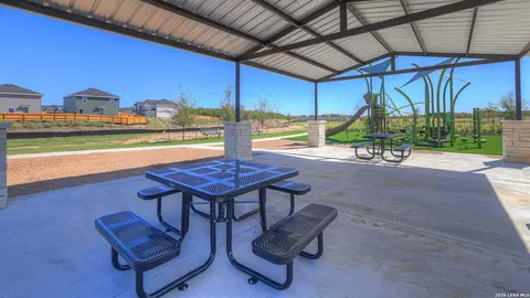 308 Windflower Cv, Luling, TX 78648 photo 37