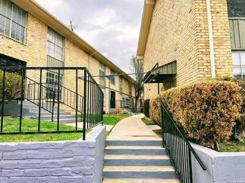 6611 Southpoint St #126B, San Antonio, TX 78229
