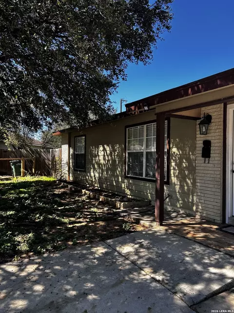1815 Bronte St, San Antonio, TX 78207