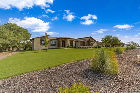 150 Madrone Trl, Boerne, TX 78006