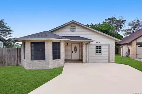 6411 Royalty Pt, Leon Valley, TX 78238