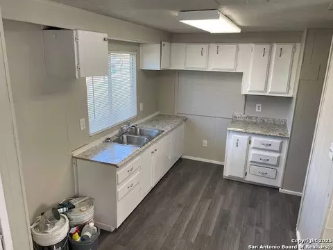 Kitchen - 17189 Benton City Rd, Von Ormy, TX 78073 photo 2 of 3